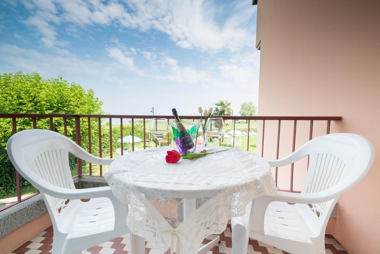 Appartamenti Residence Tulipano Сірміоне Екстер'єр фото