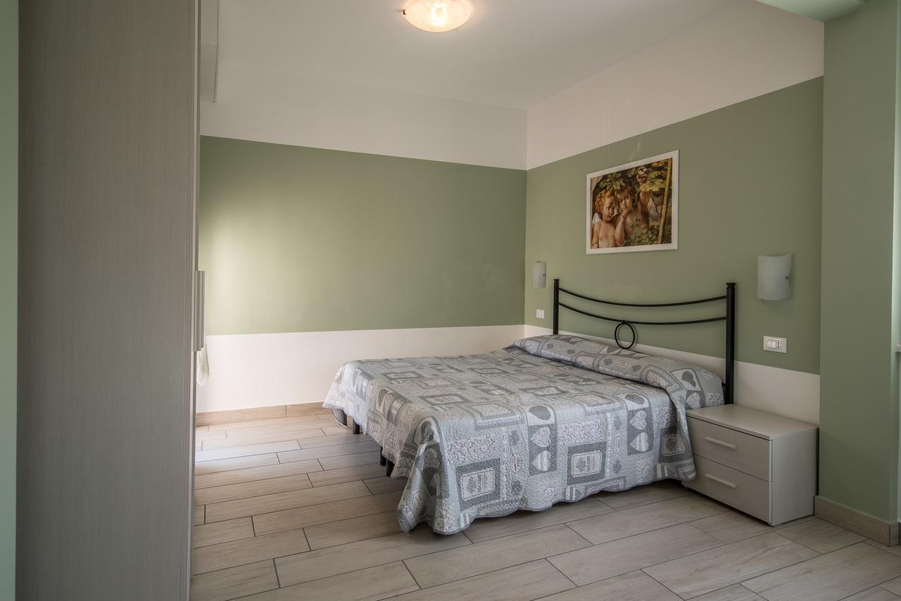 Appartamenti Residence Tulipano Сірміоне Екстер'єр фото