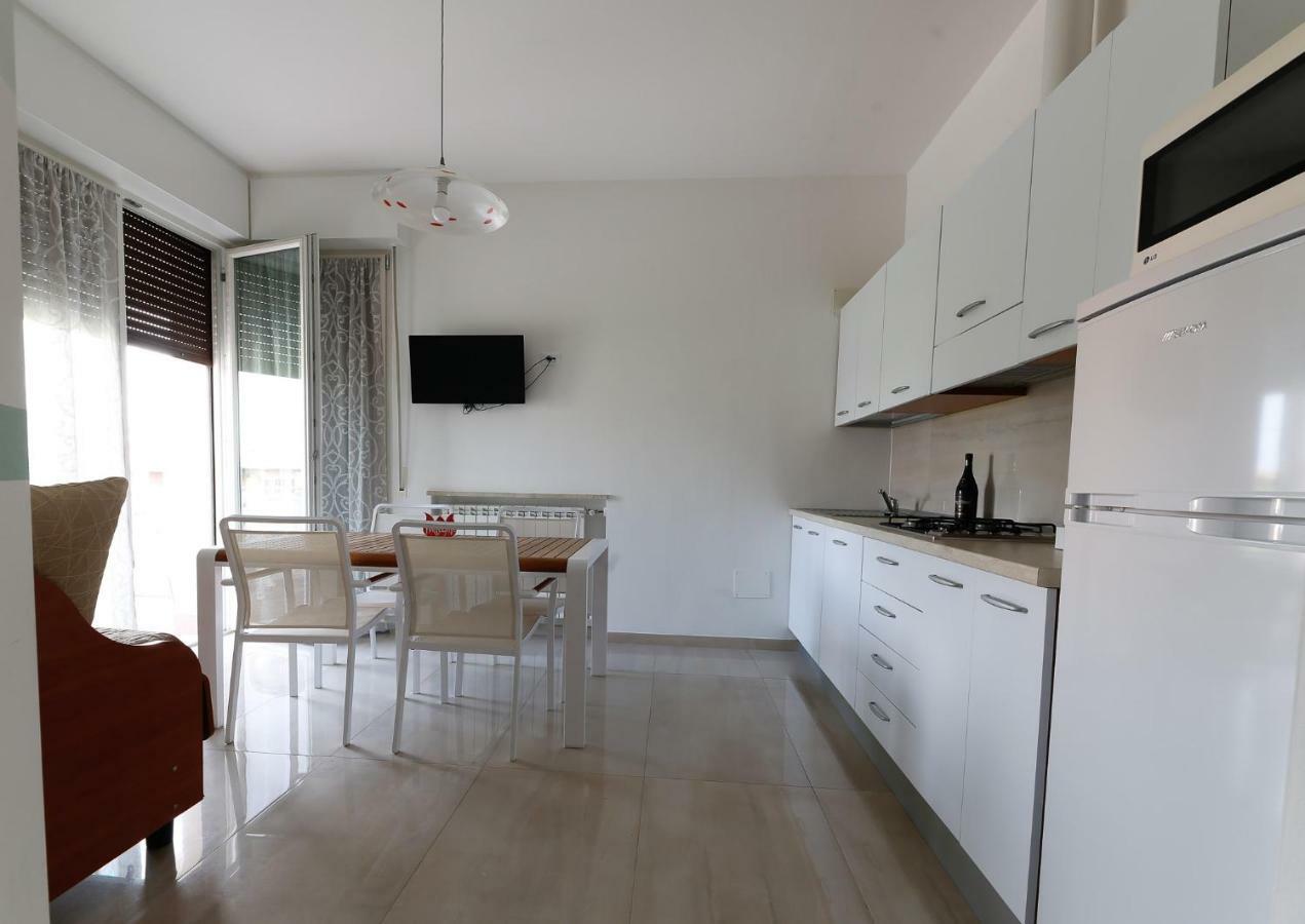 Appartamenti Residence Tulipano Сірміоне Екстер'єр фото