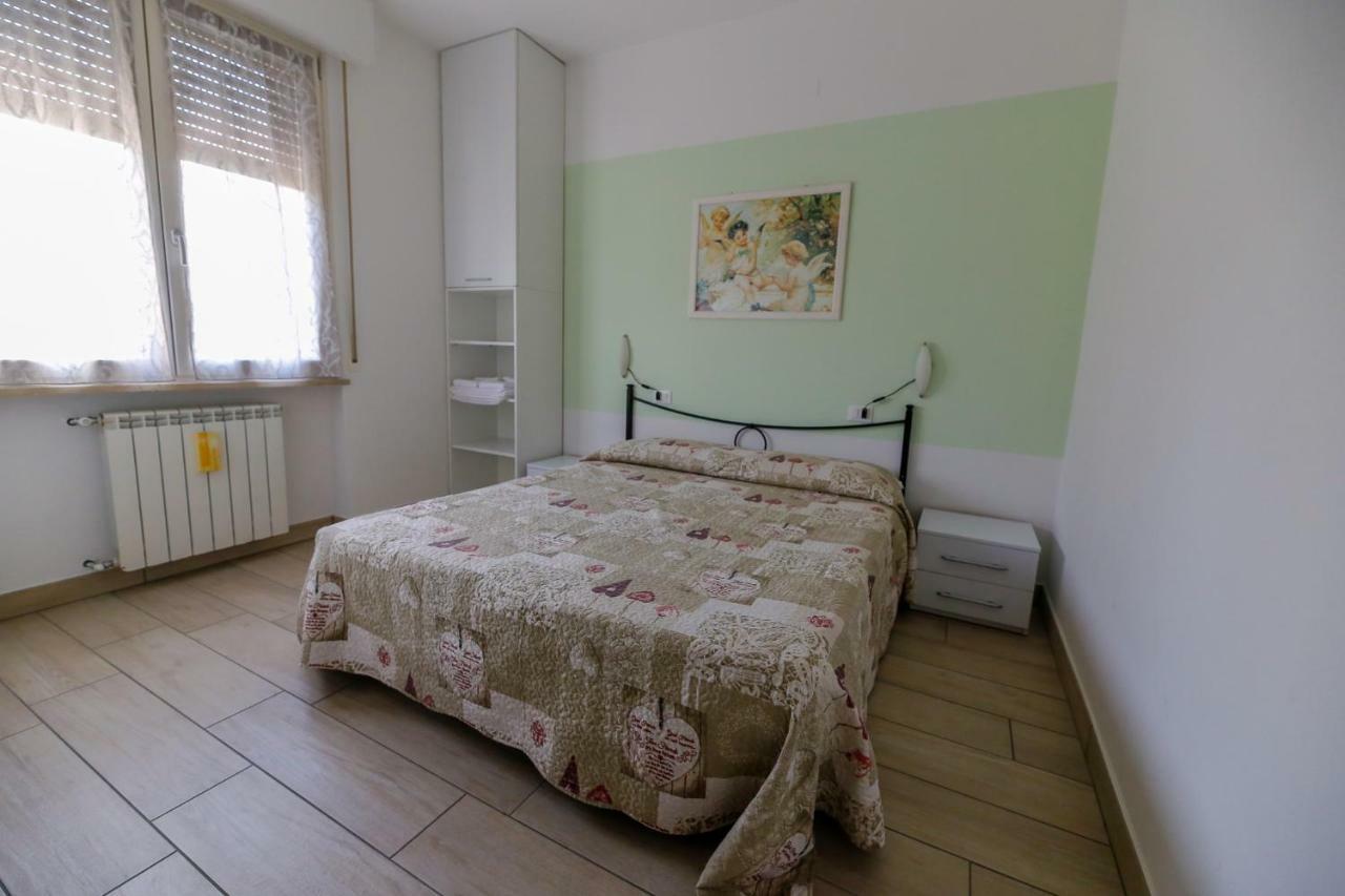 Appartamenti Residence Tulipano Сірміоне Екстер'єр фото