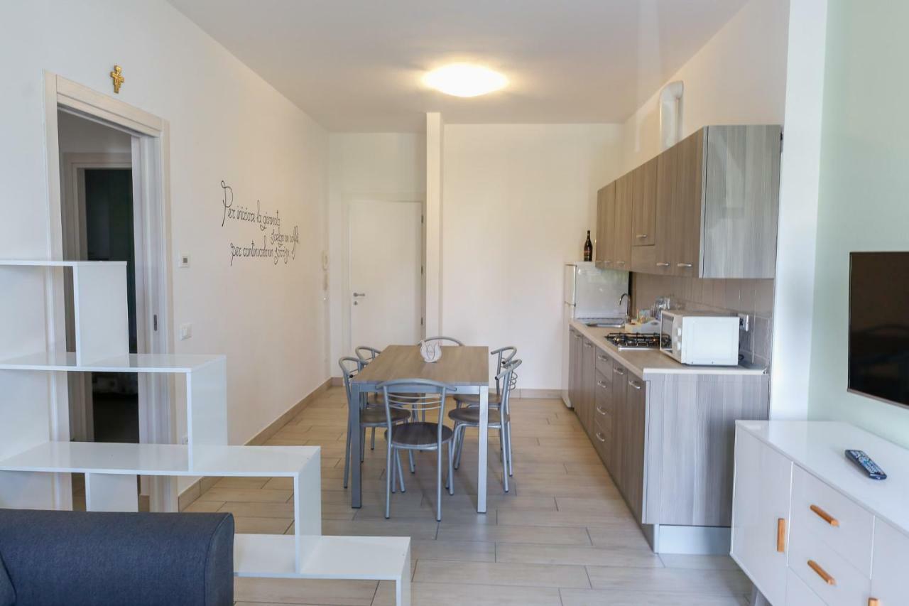 Appartamenti Residence Tulipano Сірміоне Екстер'єр фото