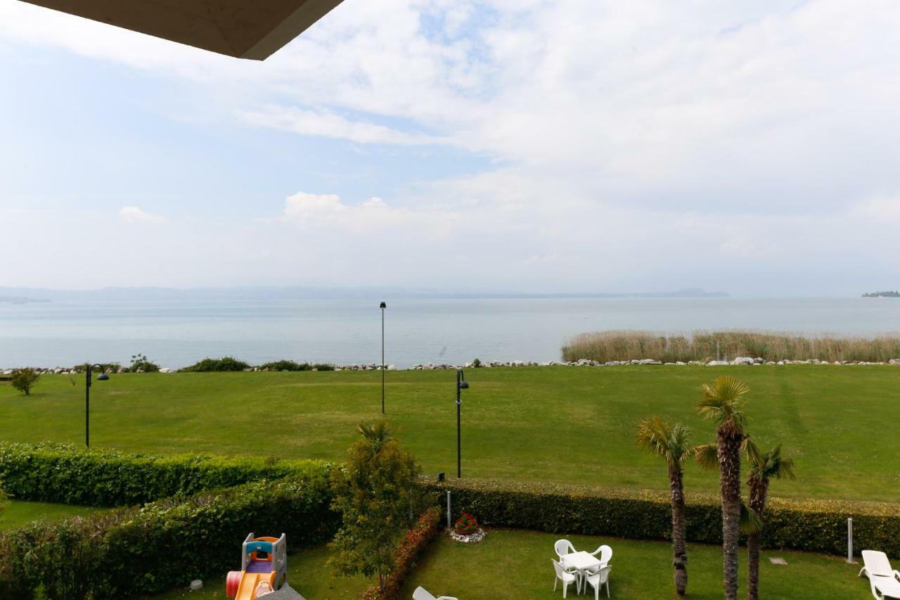 Appartamenti Residence Tulipano Сірміоне Екстер'єр фото