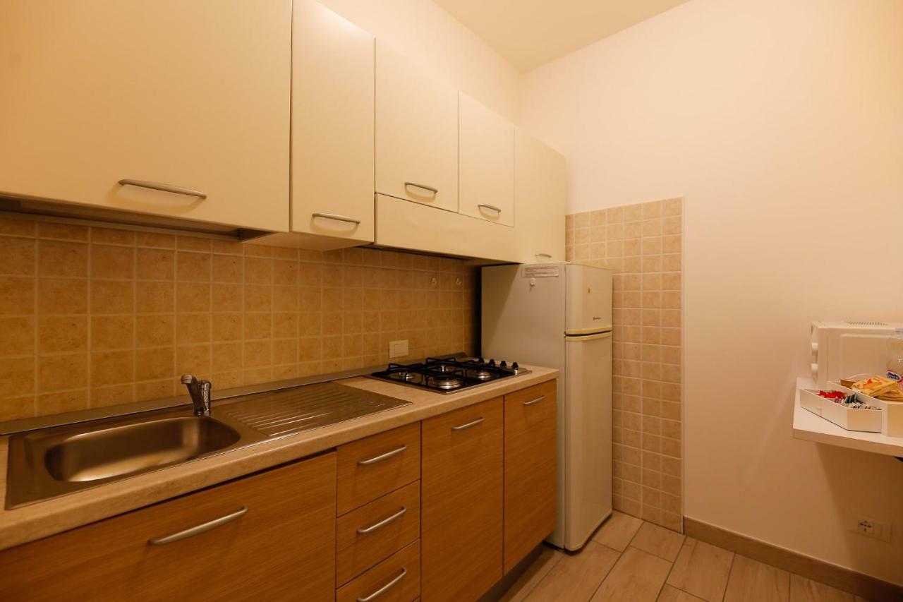 Appartamenti Residence Tulipano Сірміоне Екстер'єр фото